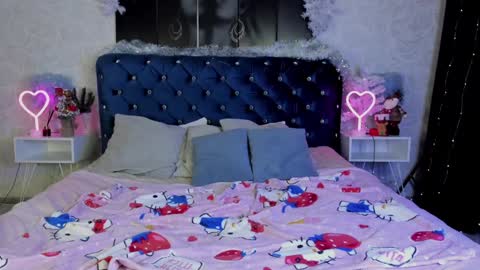 Snapshot of joybarker chatting on January 3, 10:19 pm Joy Barker online show from January 3, 10:19 pm