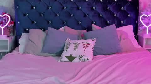 Snapshot of joybarker chatting on January 24, 7:28 pm Joy Barker online show from January 24, 7:28 pm