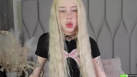 Snapshot of joybarker chatting on September 14, 9:30 am Joy Barker online show from September 14, 9:30 am