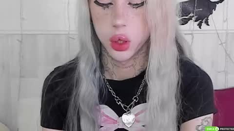 Snapshot of joybarker chatting on October 25, 4:20 am Joy Barker online show from October 25, 4:20 am