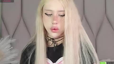 Snapshot of joybarker chatting on November 30, 1:48 pm Joy Barker online show from November 30, 1:48 pm