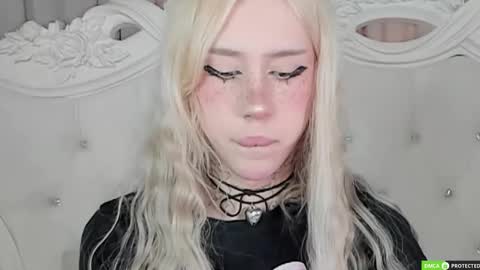 Snapshot of joybarker chatting on December 3, 8:56 am Joy Barker online show from December 3, 8:56 am