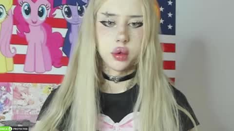 Joy Barker online show from March 13, 1:18 pm