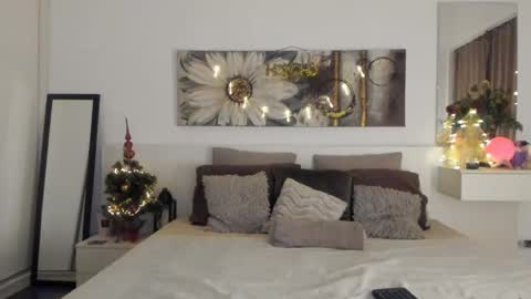 CassidyJoy online show from December 5, 7:49 pm