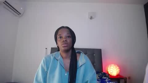 joycelove25 online show from January 13, 11:37 am