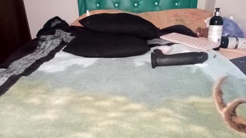 Snapshot of joyshe__vergara chatting on March 6, 7:14 am online show from March 6, 7:14 am