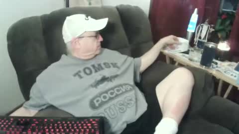 Snapshot of jpmel99 chatting on January 5, 2:38 am jpmel99 online show from January 5, 2:38 am