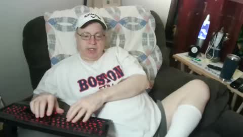 Snapshot of jpmel99 chatting on March 9, 1:04 am jpmel99 online show from March 9, 1:04 am