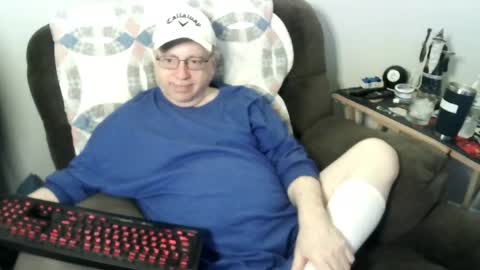 jpmel99 online show from April 26, 12:41 am