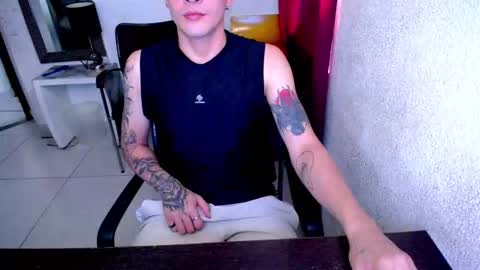 jr_phoenix online show from February 19, 9:55 pm