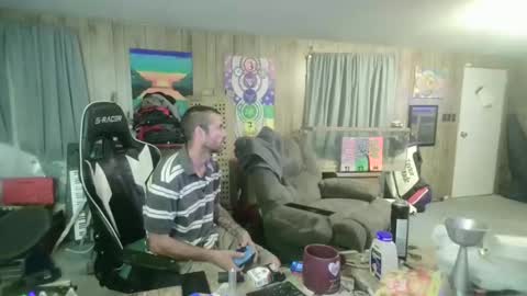 Snapshot of jrizzle1111 chatting on October 18, 8:15 am jrizzle1111 online show from October 18, 8:15 am