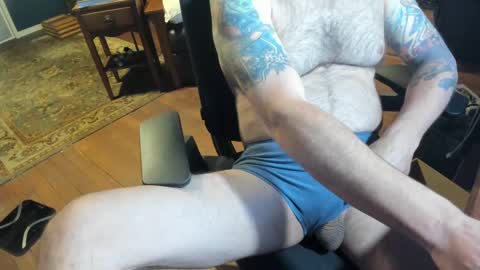 jsimon04 online show from December 23, 3:01 pm