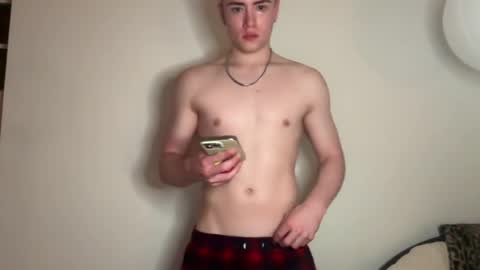 jstanfill982 online show from July 13, 2:58 am