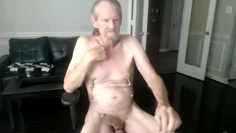 jtull52 online show from April 21, 6:34 pm