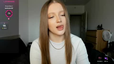 Julia and Julia online show from April 14, 7:47 am