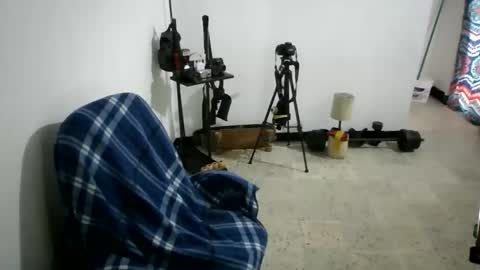 juan235665 online show from April 19, 5:45 pm