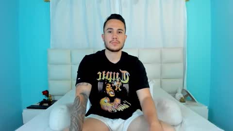 Juan online show from October 15, 10:32 pm