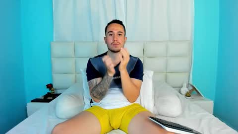 Juan online show from October 22, 9:58 pm