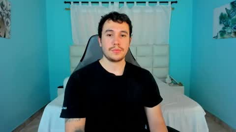 Juan online show from June 8, 9:26 pm