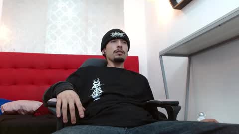 JUAN JOSE online show from January 8, 3:20 am