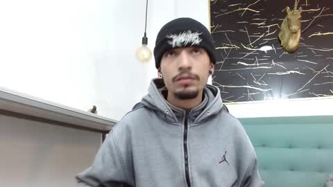 JUAN JOSE online show from January 11, 3:33 am