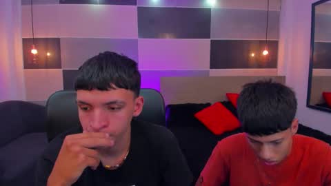 JuanSteven online show from December 4, 7:50 am