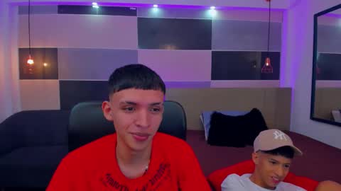 JuanSteven online show from December 31, 10:45 pm