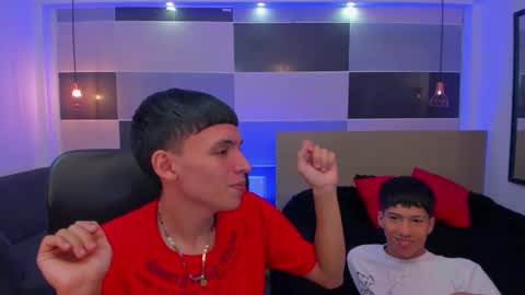 JuanSteven online show from January 19, 1:01 pm