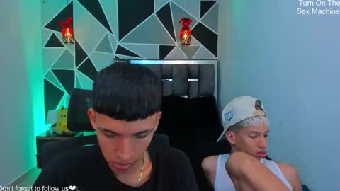 JuanSteven online show from April 8, 2:33 am