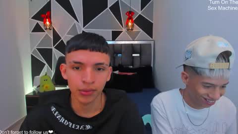 JuanSteven online show from April 24, 1:41 am