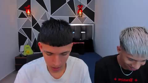 JuanSteven online show from April 25, 2:36 am