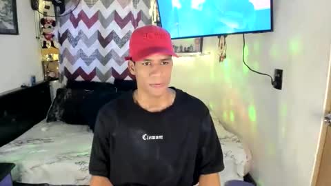 Snapshot of juanbigcock21cm chatting on June 9, 3:12 pm juan jose online show from June 9, 3:12 pm