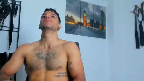 Juan Esteban online show from October 17, 3:47 pm