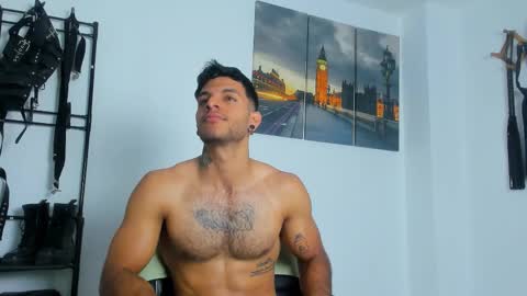 Juan Esteban online show from October 19, 2:40 pm