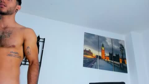 Juan Esteban online show from October 26, 12:38 am