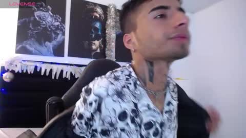 juancamilo66_ online show from December 24, 4:00 am