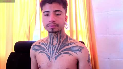 Snapshot of juancamilo66_ chatting on May 14, 5:20 pm juancamilo66_ online show from May 14, 5:20 pm