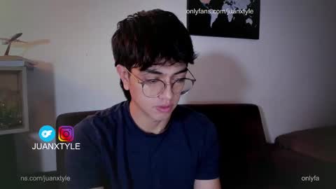 . online show from October 3, 5:32 pm