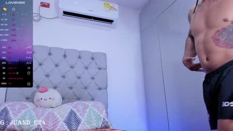 Snapshot of juande_24 chatting on January 9, 4:41 am independent model online show from January 9, 4:41 am