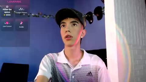 Snapshot of juandii26 chatting on July 14, 9:42 pm juandi online show from July 14, 9:42 pm