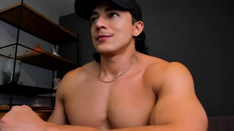 Snapshot of juandres007 chatting on April 29, 12:27 am JUANDRES online show from April 29, 12:27 am