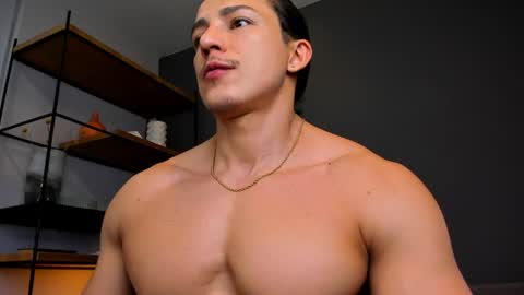 Snapshot of juandres007 chatting on June 14, 12:08 am JUANDRES online show from June 14, 12:08 am