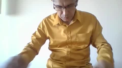 juanearth1 online show from March 18, 9:40 pm