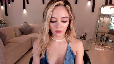 Juanita Clay online show from January 16, 12:31 pm