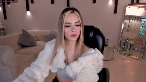 Juanita Clay online show from January 17, 11:49 am