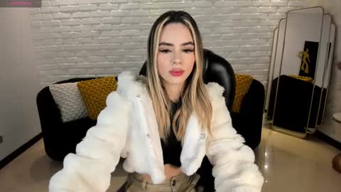 Juanita Clay online show from February 24, 12:05 pm