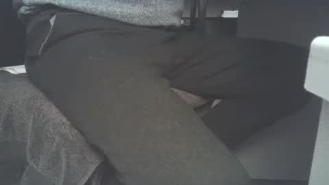 Snapshot of juanitou chatting on April 20, 12:57 am frenchchouchou online show from April 20, 12:57 am