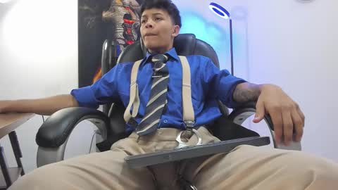 Snapshot of juank_wss chatting on November 8, 2:39 pm Juank online show from November 8, 2:39 pm