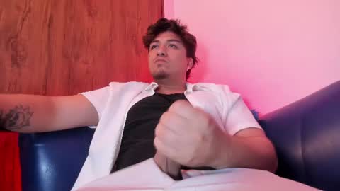 JUAN  online show from July 4, 10:38 pm