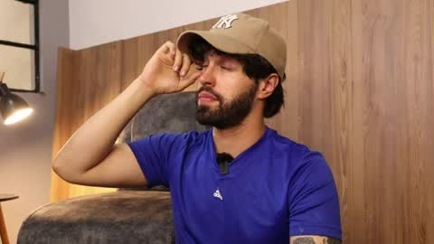 juanmilano online show from May 19, 5:52 pm